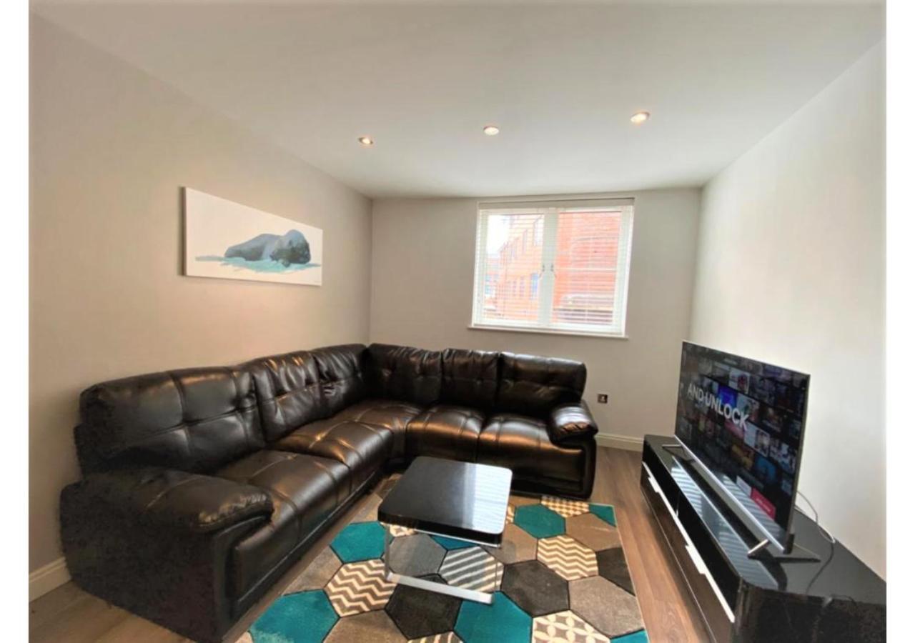 ברמינגהאם 24-7 Secured City Centre Apartments With Free Underground Parking And Wifi מראה חיצוני תמונה