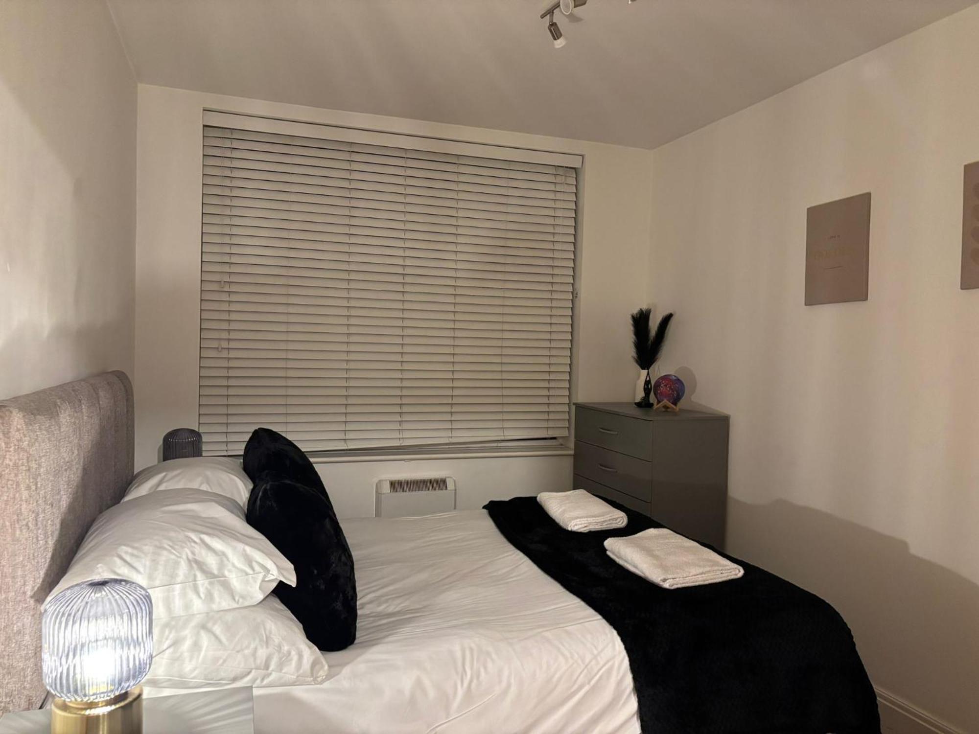 ברמינגהאם 24-7 Secured City Centre Apartments With Free Underground Parking And Wifi מראה חיצוני תמונה