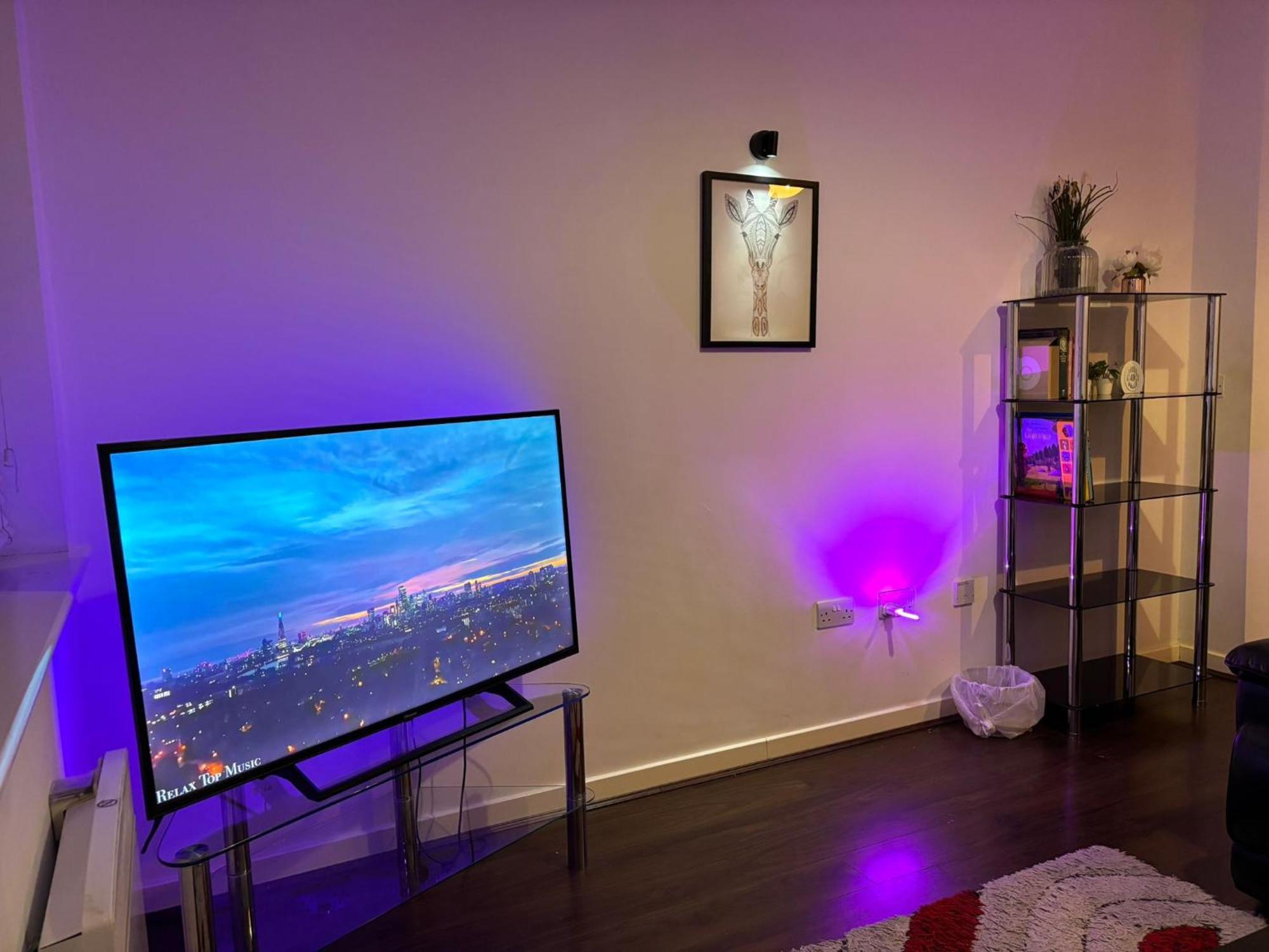 ברמינגהאם 24-7 Secured City Centre Apartments With Free Underground Parking And Wifi מראה חיצוני תמונה