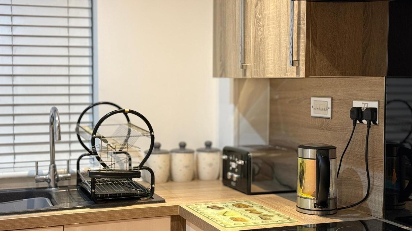 ברמינגהאם 24-7 Secured City Centre Apartments With Free Underground Parking And Wifi מראה חיצוני תמונה