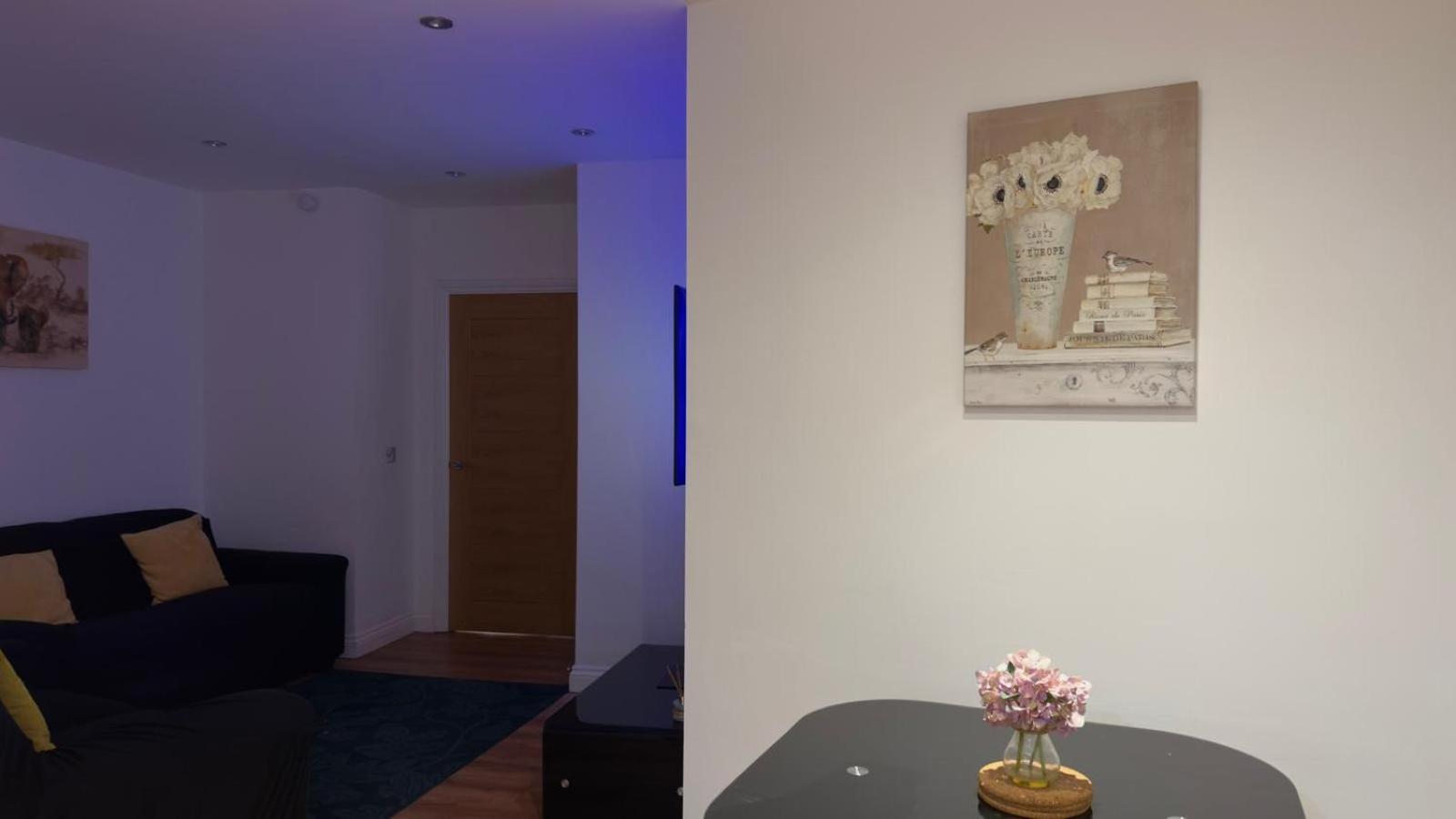 ברמינגהאם 24-7 Secured City Centre Apartments With Free Underground Parking And Wifi מראה חיצוני תמונה
