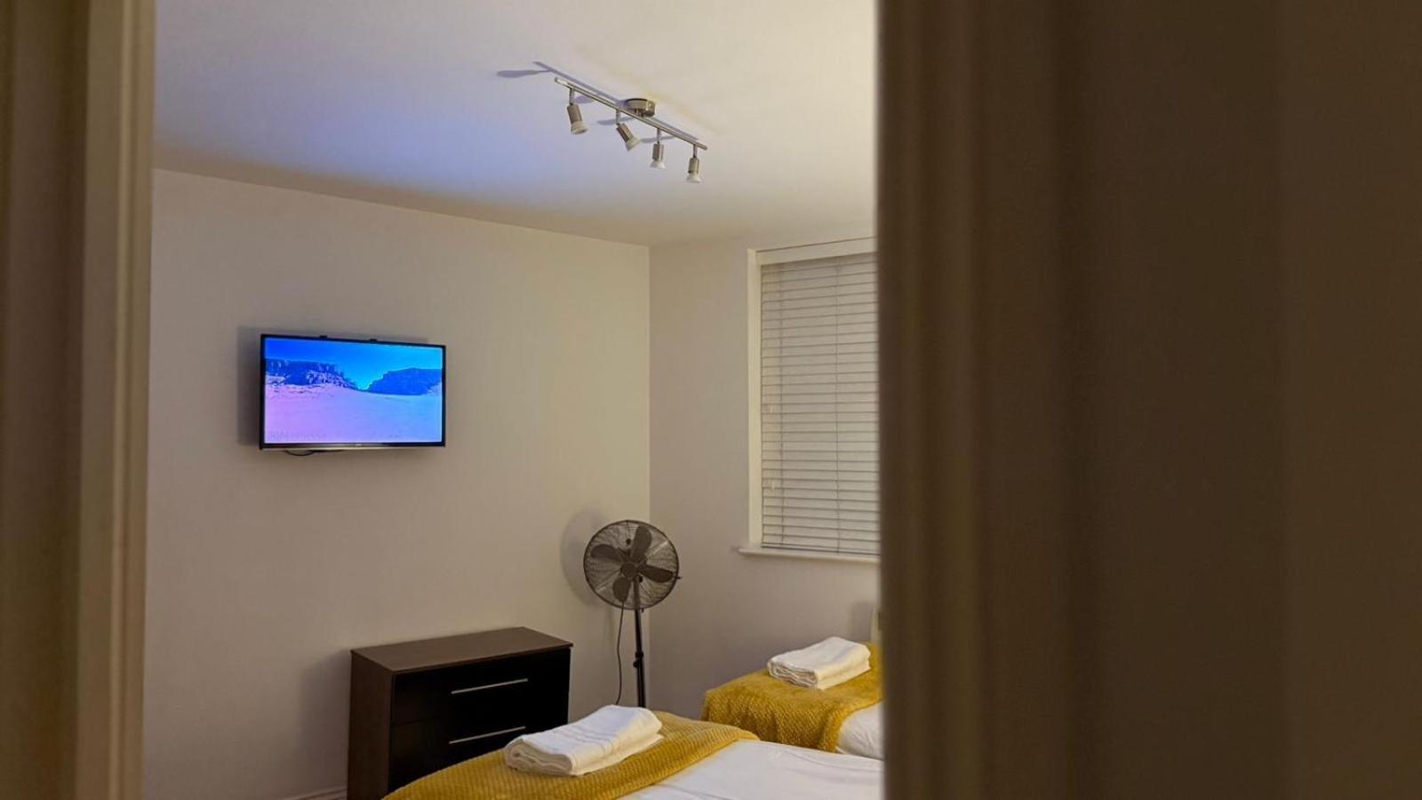 ברמינגהאם 24-7 Secured City Centre Apartments With Free Underground Parking And Wifi מראה חיצוני תמונה